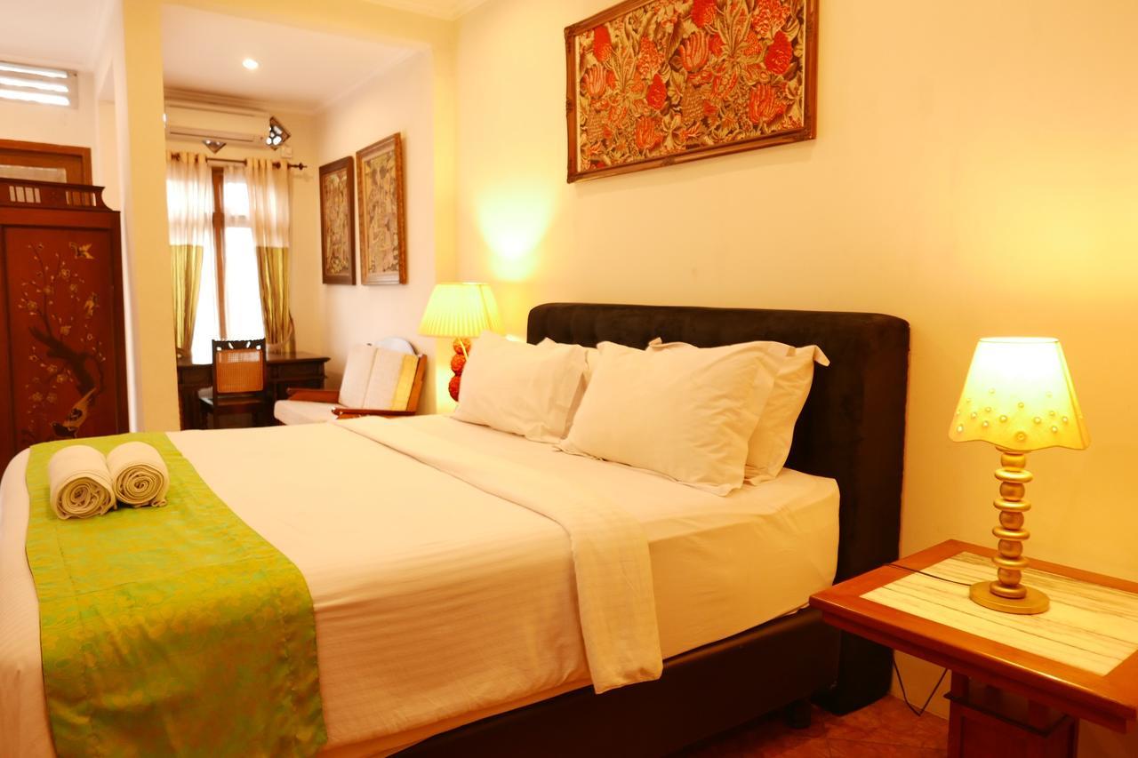 Ciwulan 36 Guest House Bandung Exterior foto